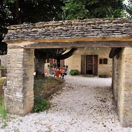 Holiday home Avec Cheminee, Terrasse Et Jardin Pres De Sarlat - Fr-1-616-31 Archignac